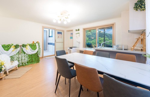 Nam Casa | Taean Withdog Aegyeonspa Poolvilla