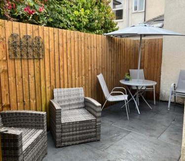Taff's Well Casa | Taffs Well Cottage