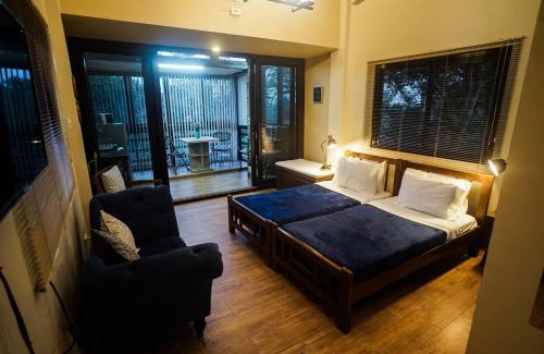 Calamba Casa | Tagaytay Foothills Cherimoya Farm Staycation