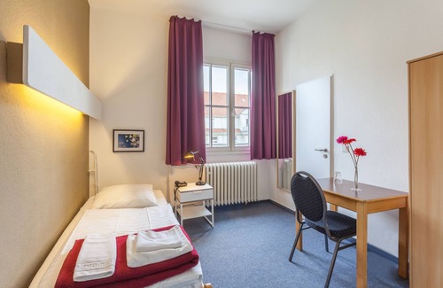 Neustadt-Sued Hotel | Tagungs- und Gästehaus St. Georg