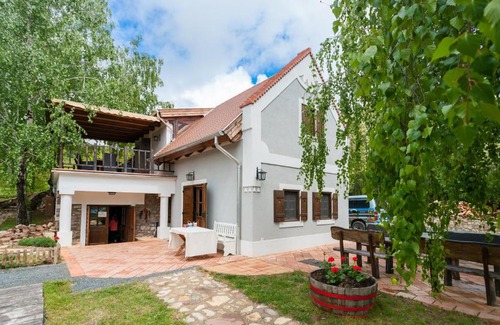 Tagyon Cama Y Desayuno | Tagyon Birtok Royal Apartmanház