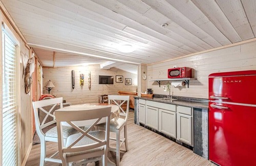 North Carolina Coast Casa | Tahiti at Island Breeze of CB Unique stay Design
