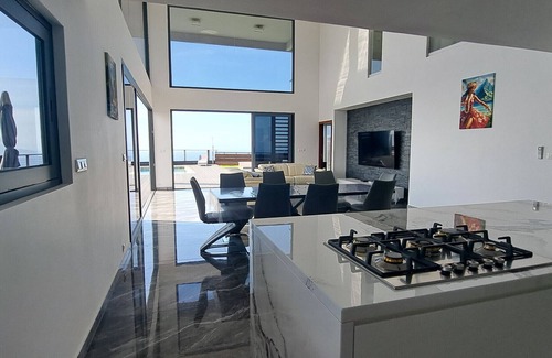 Faaa Villa | TAHITI - Villa Green M