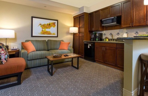 Las Vegas Apartamento | Tahiti Village 1BR - Mini Kitchen - Sleeps 4