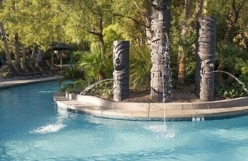 Las Vegas Apartamento | Tahiti Village 1BR - Mini Kitchen - Sleeps 4