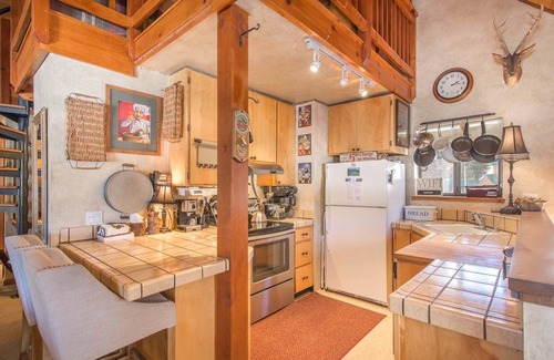 Serene Lakes Cabina | Tahoe Calm — Serene Lakes Waterfront Cabin
