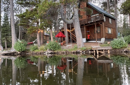 Serene Lakes Cabina | Tahoe Calm — Serene Lakes Waterfront Cabin