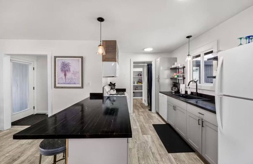 Tahoe City Apartamento | Tahoe Getaway across from Lake!