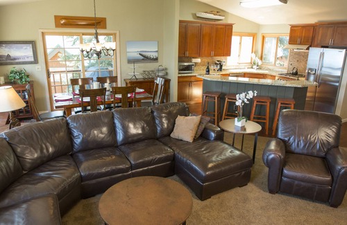 Ridgewood Casa | Retírese a esta casa con vista al lago maravilloso con vistas panorámicas impresionantes!