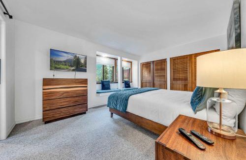 Kings Beach Casa | Tahoe Retreat with Decks and Separate Studio