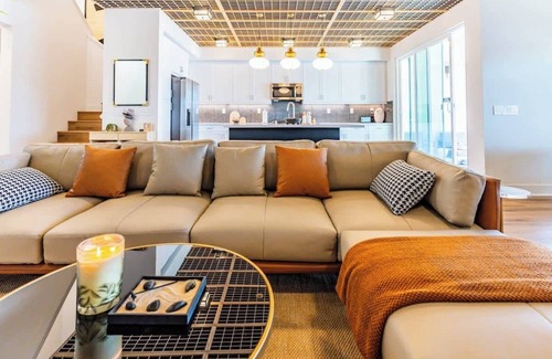 Terra Lago Casa | Taisho - Luxury Zen Inspired Lakeside Villa