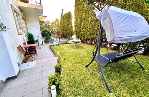 Braga Apartamento | Tómate un descanso y relájate en nuestra encantadora casita.