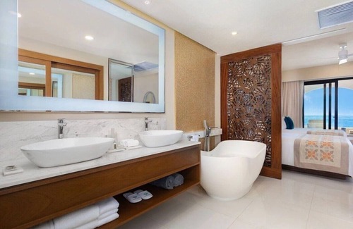 Chula Vista Complejo | Take Advantage of 20% discount (or more) from Expedia rate!