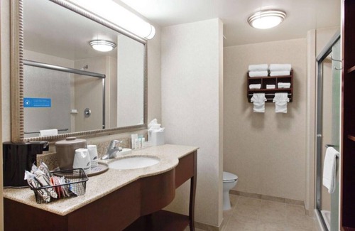 Alameda Casa | Take it easy before your flight from Oakland !!