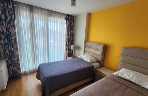 Harbiye Apartamento | Taksim Perfect Residence, 3 bedrooms , pool, Gym, Sauna , Wifi