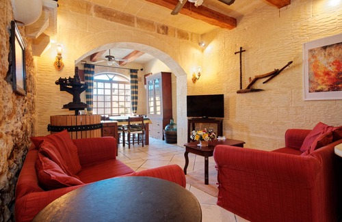 Victoria Otro | Casa Rural Tal-Hamramann
