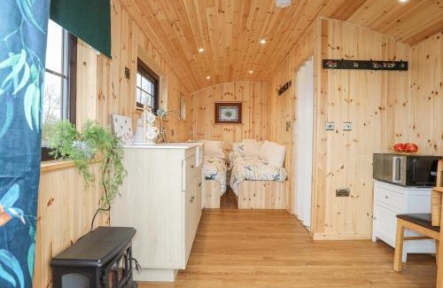 Dwyran Casa | Tal Sarn Shepherd Hut