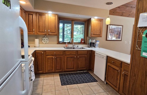Swanton Casa | Tall Pines- 5-bedroom with hot tub and dock slip!