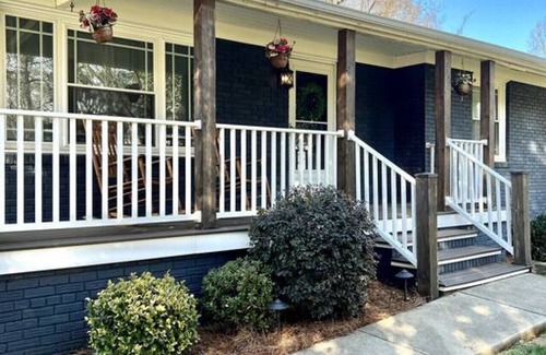 Harrisburg Casa | Plaza · Talladega Nights- race to nearby NASCAR/ZMax/CLT