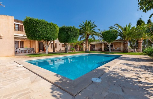 S'alqueria Blanca Casa | Tallador for 10 in S' Alqueria Blanca, beautiful garden with pool, air conditioning and wifi