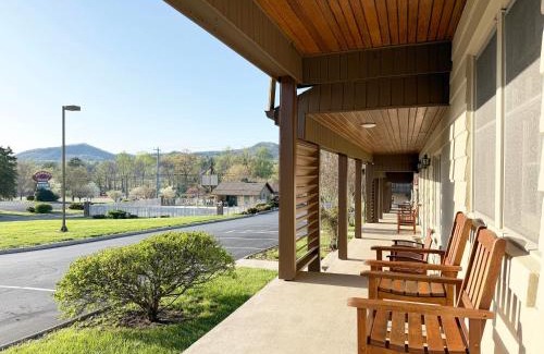 Townsend Hotel | Talley Ho Inn