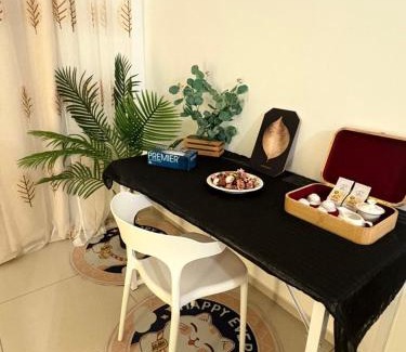 Taman Equine Apartamento | Taman Equine Cozy studio, Well-equipped & Modern facilities