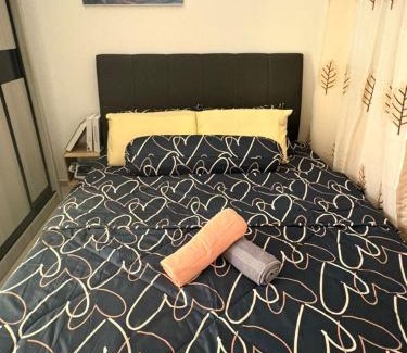Taman Equine Apartamento | Taman Equine Cozy studio, Well-equipped & Modern facilities