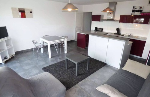 Les Sablettes Apartamento | Tamaris Bay Residence - Heart of the Sablets, beach opposite, air conditioning, wifi...