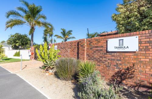 Parklands Casa | Tambula Guest House