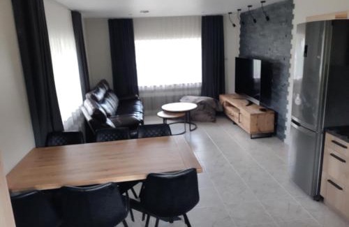 Tartu Apartamento | Tammelinna house, 3 bedroom + living room