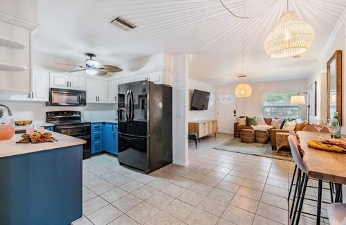 Ballast Point Casa | Tampa Bae House · Spacious South Tampa Home with Heated Pool + Patio