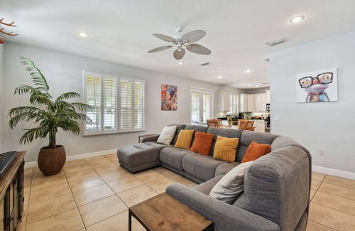 Ballast Point Casa | Tampa "Good Times" Home+GameRoom, Sleeps 12, 4br/3.5bth, Great Location/Backyard