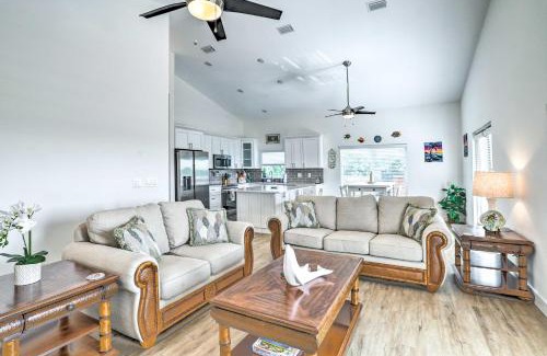 Port Tampa City Casa | Tampa House with Patio, Near Downtown and Beaches!