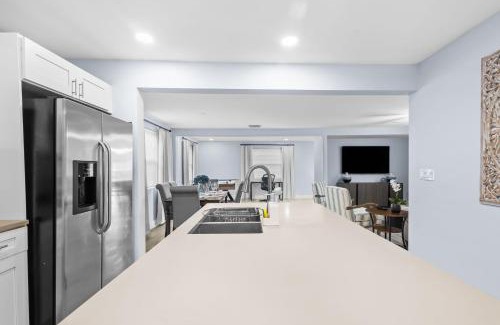 Orient Park Casa | Tampa Modern and Cozy Getaway Near Downtown and Ybor Free Cleaning