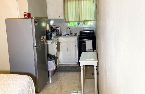 West Gate Hills Apartamento | Tamra's Cozy Hideaway