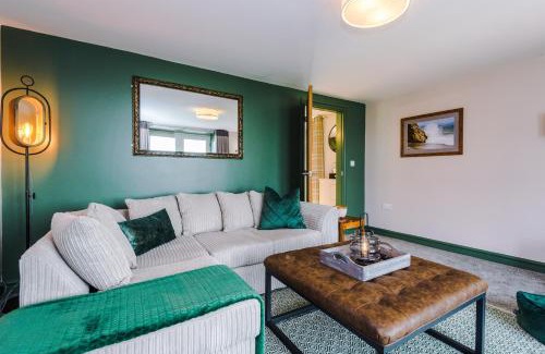 Cwm Dyserth Casa | Tan Y Bryn Ganol