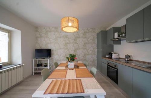 Marone Apartamento | Tana LEONE
