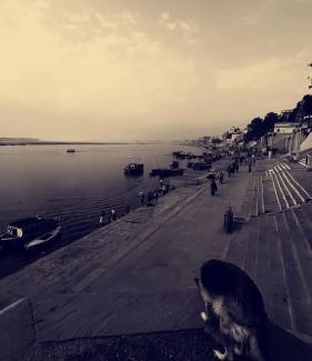 Varanasi Cabina | Tandon Lodge On The Ganga Ghat Homestay