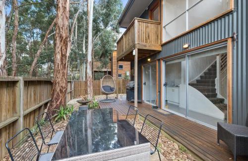 Canadian Casa | Tangles