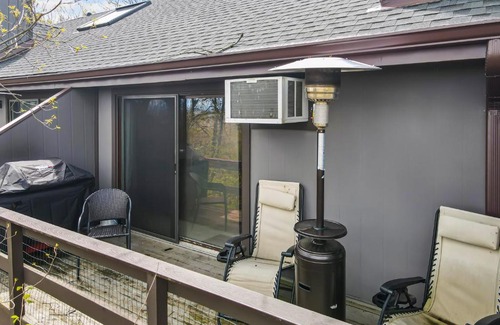 Village at Camelback Casa | Tannersville Tranquility