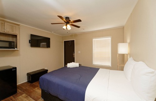 Big Spring Cabina | Target Hospitality - Big Spring Lodge