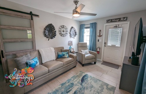 Saint James City Cabina | Tarpon @ 2 Fish Inn with Pool and Dockage on Pine Island