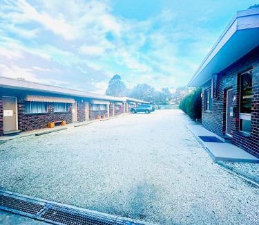 Yea Hotel | Tartan Motel