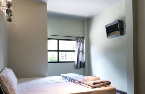 Si Racha Hotel | Tas Boutique Resort