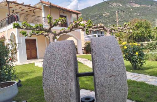 Marathias Casa | Tas Millstone Seaside House