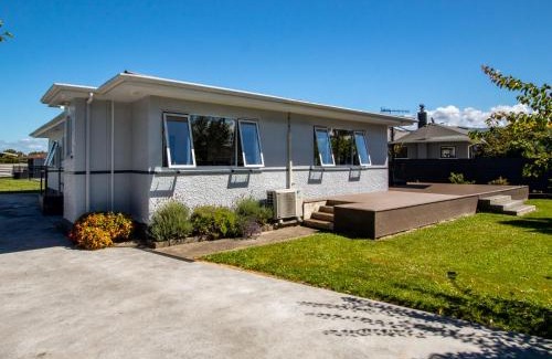 Motueka Casa | Tasman Haven - Motueka Holiday Home