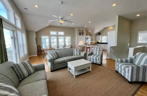 Ocean Sands Casa | Taste of Paradise in OBX!