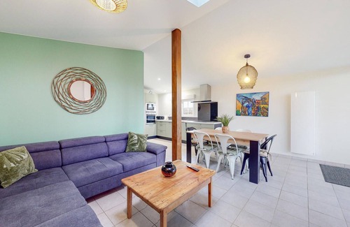 Verruyes Casa | Tasteful and cozy cottage with shared pool near Verruyes.