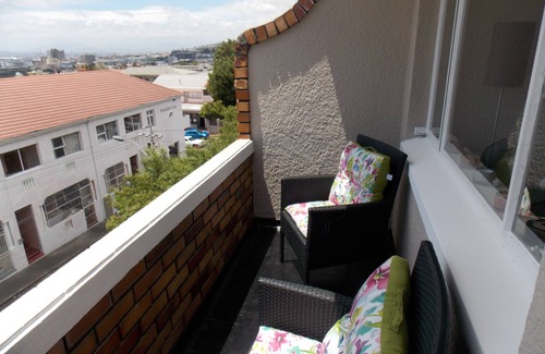 Cape Town City Centre Apartamento | Apartamento de buen gusto con la ciudad y Lions Head 2 balcones