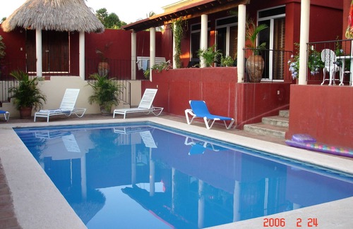 El Faro Casa | Casita de buen gusto en una calle tranquila cerca de playas con vistas!